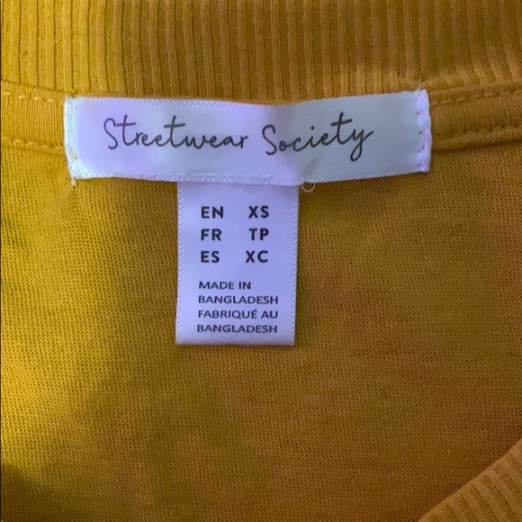 NEVER WORN long sleeve - Picture 3 of 3